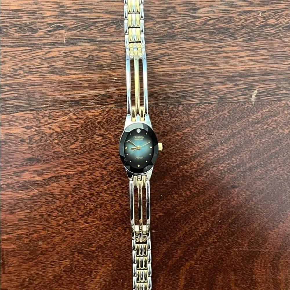 Armitron Now Diamond Women’s Watch NOT WORKING